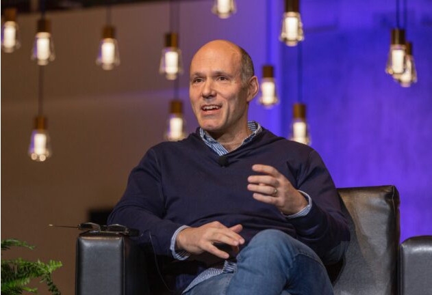 Expedia获32亿美元融资 任命Peter Kern为新CEO