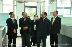 民航局局长冯正霖一行到青岛航空调研