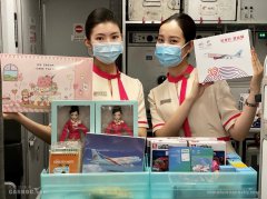长龙航空开展“云端小小建筑师”儿童节主题航班活动