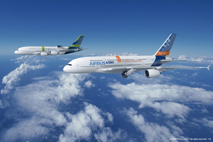 超过3亿人次乘客搭乘A380出行!589213_ 超过3亿人次乘客搭乘A380出行!