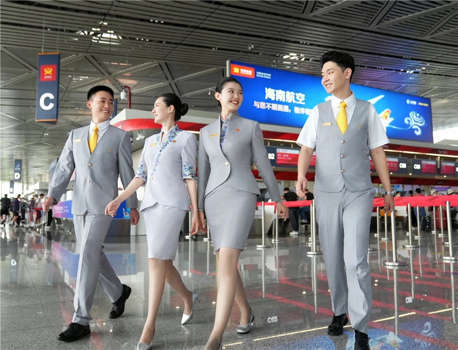 海南航空全面换新地面服务人员第四代制服602993_ 海南航空全面换新地面服务人员第四代制服