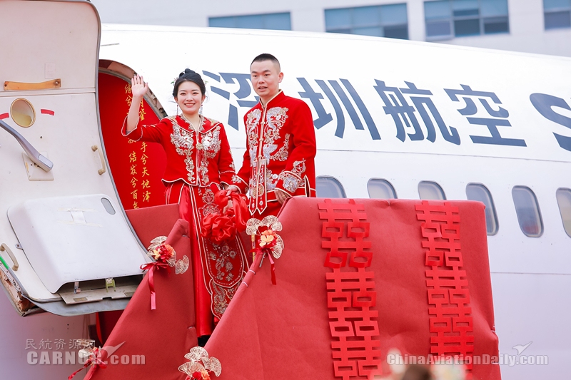 飞机化身喜堂!这场民航人的集体婚礼高甜来“囍”!613985_ 飞机化身喜堂!这场民航人的集体婚礼高甜来“囍”!