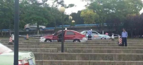 浦东机场候车区的哥司机倒地身亡 颈部大量出血
