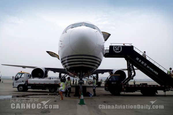 旺季再迎767 顺丰航空机队规模达到34架365535_ 旺季再迎767 顺丰航空机队规模达到34架