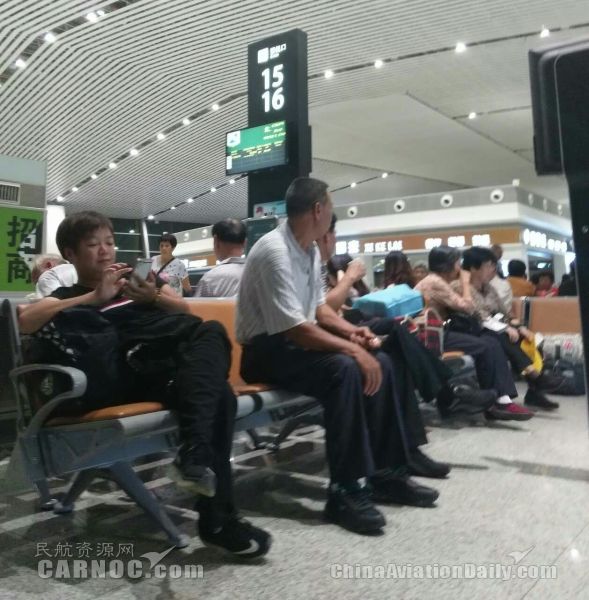 台风过后，南航CZ6770首班落地潮汕机场