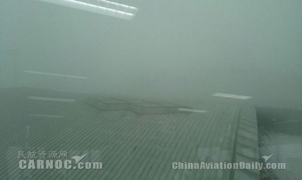 乌鲁木齐机场又冻雾！　约5400名旅客滞留