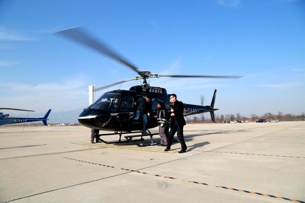 首航直升机2016安全运行3100小时、8100架次
