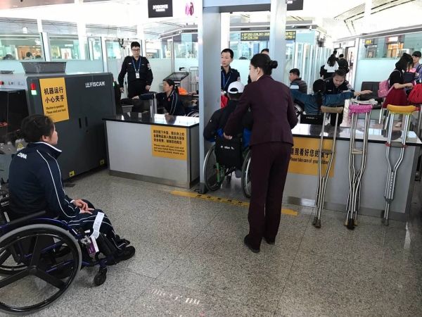 天航地服全力保障中国残疾人越野滑雪队