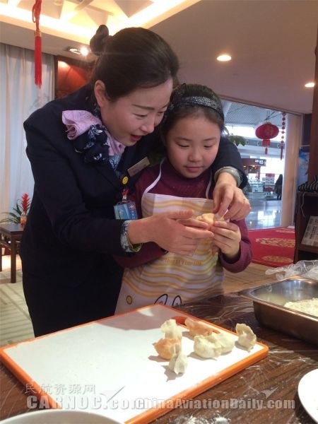 迎新春 包饺子空中地面欢欢喜喜过大年389855_ 迎新春 包饺子空中地面欢欢喜喜过大年
