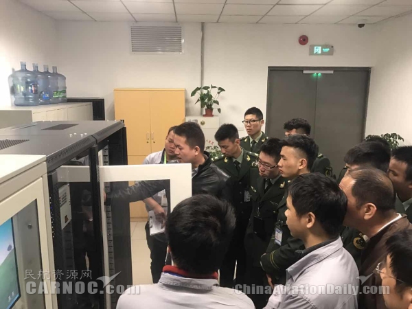 厦门机场:消控班组开展消防主机系统培训395497_ 厦门机场:消控班组开展消防主机系统培训
