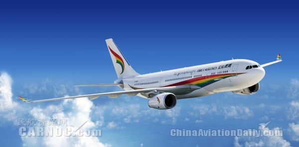 西藏航空机上急救 建起高空生命桥梁