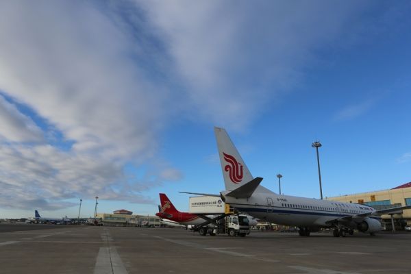 哈尔滨机场黄金周运送旅客43.8万人次