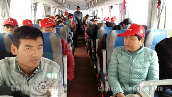 石家庄机场空铁联运 为盲人团队提供贴心服务