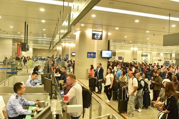 上海浦东机场口岸出入境人数首破3500万