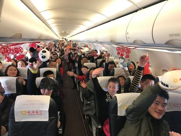 春节期间 成都航空机上特色活动营造浓浓年味