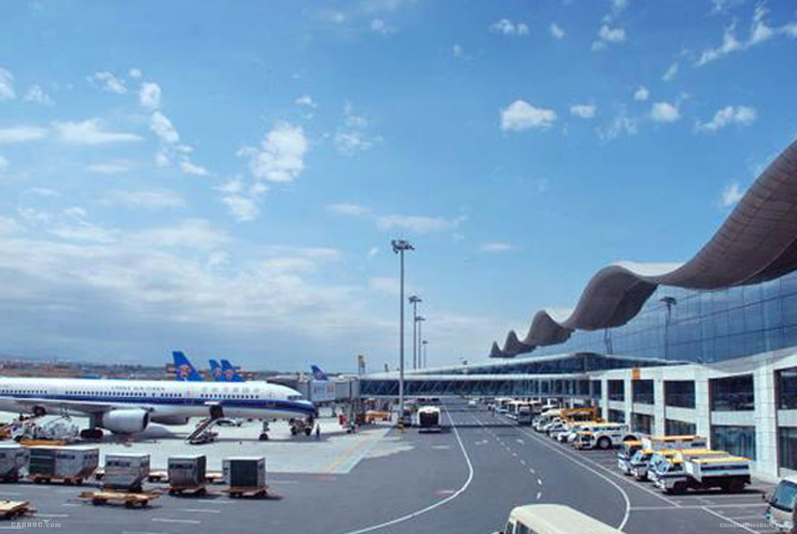 乌鲁木齐机场9月运输旅客213万人次