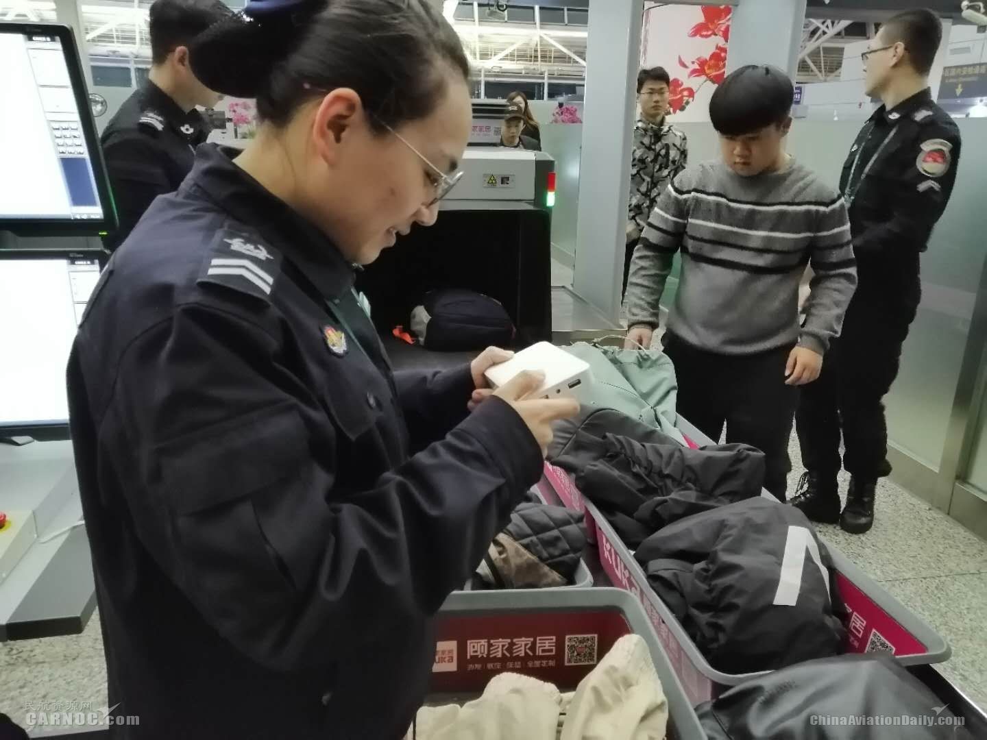 自元旦起 白云安检查获近万块不合规充电宝